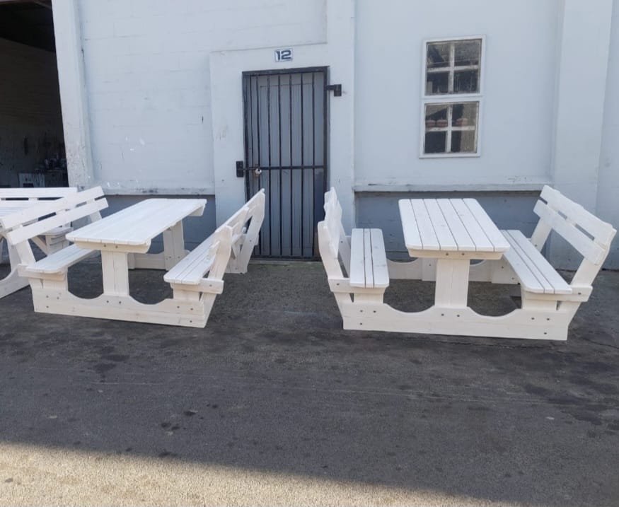 10 Seater Backrest Picnic Bench 2m